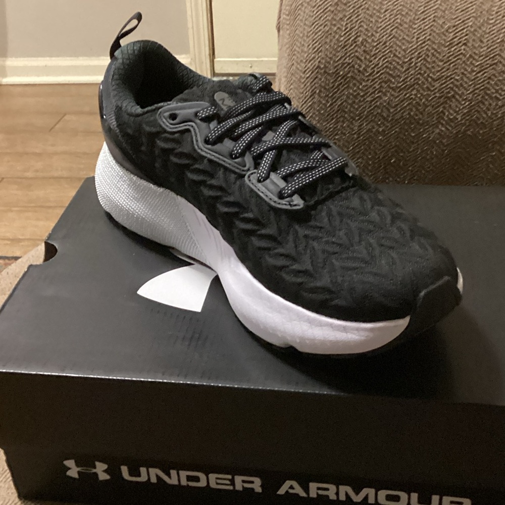 Under Armourh Women Black and White Athletic Shoes